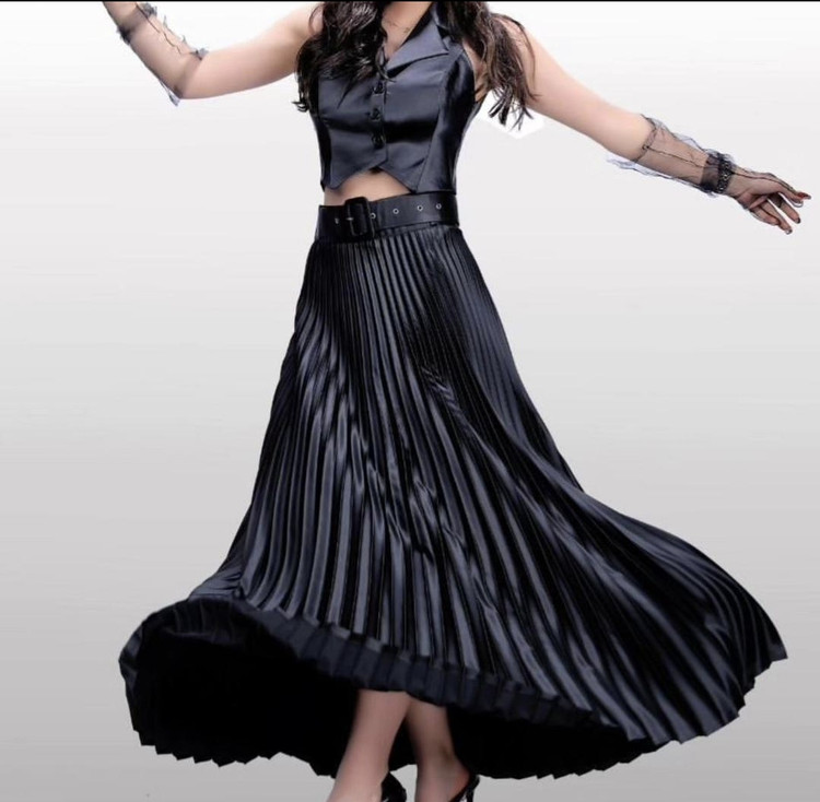 دامن پلیسه مشکی